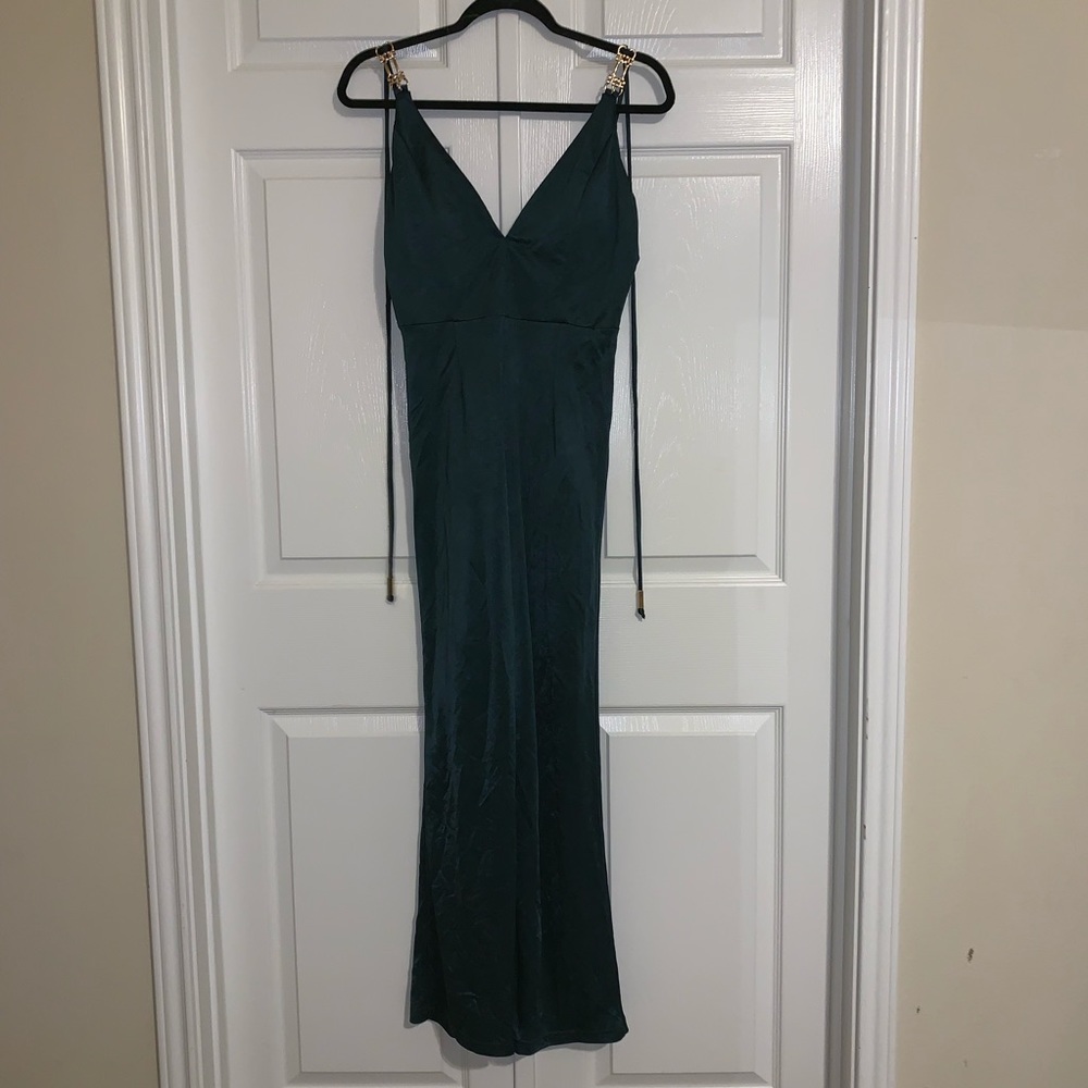 NWT JLUXLABEL Hunter Green Gold Tasseled Jumpsuit - Picture 3 of 13